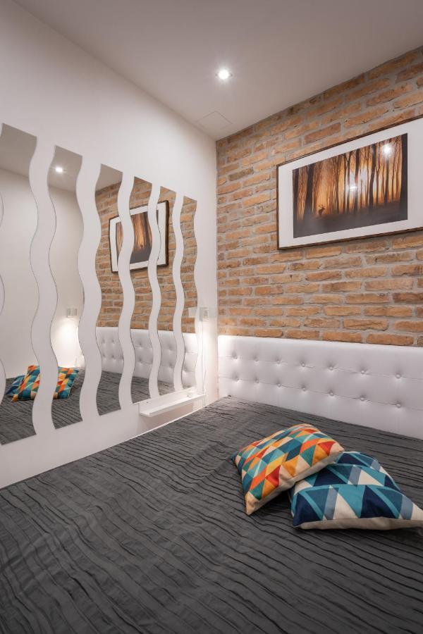 Architecture Fan'S Apartment Near Opera House Budapest Esterno foto