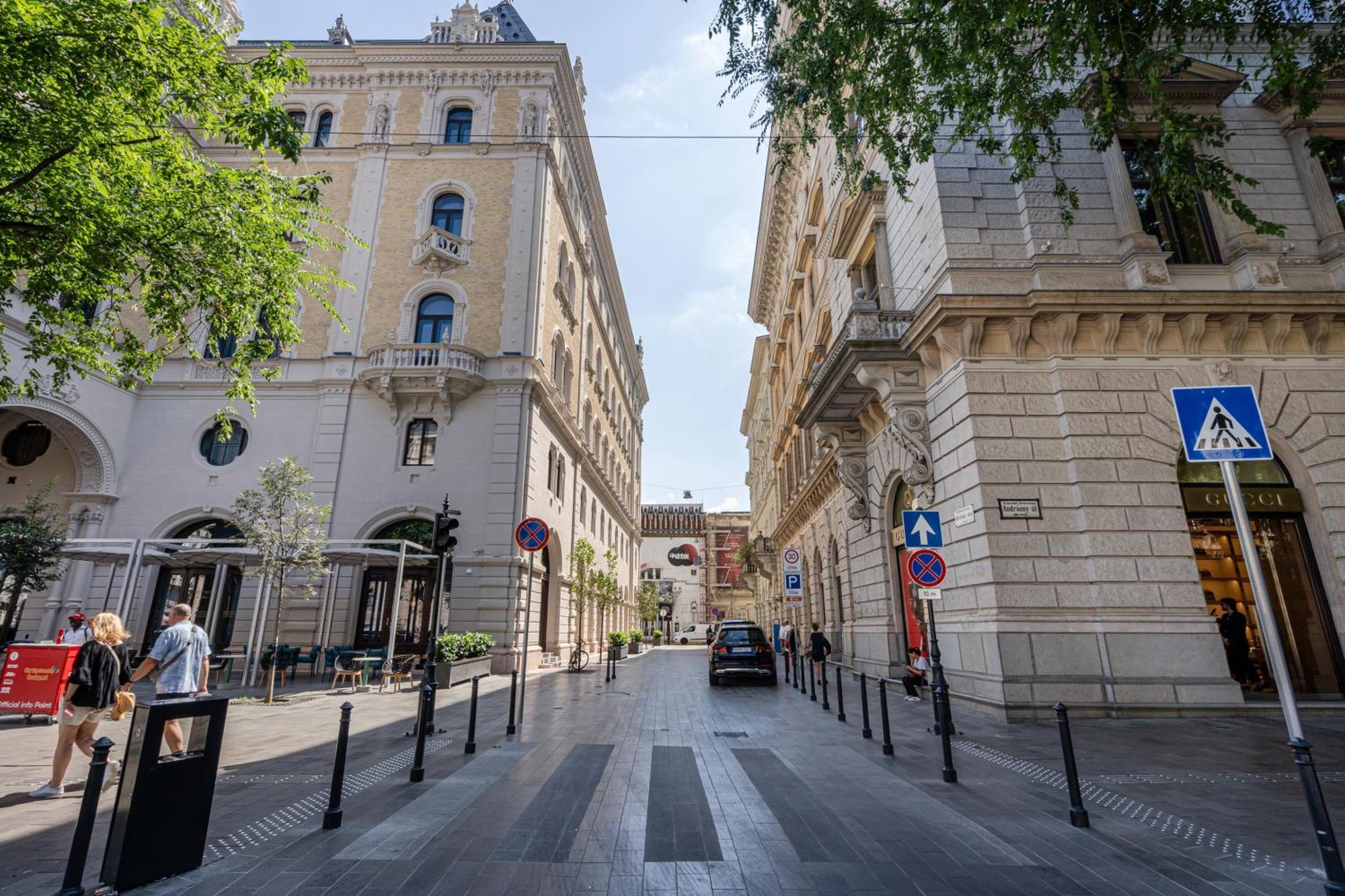 Architecture Fan'S Apartment Near Opera House Budapest Esterno foto